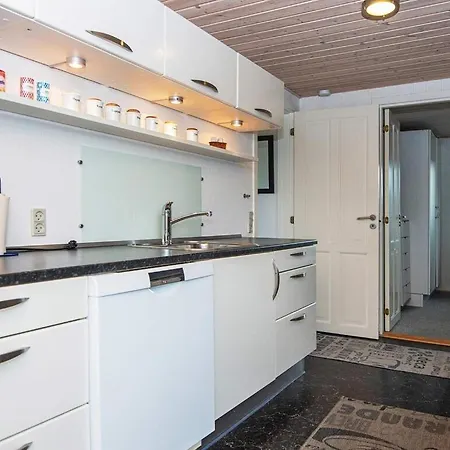 Three-bedroom Holiday In 2