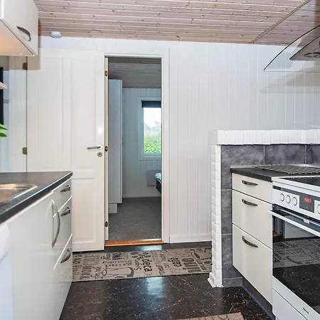 Three-bedroom Holiday In 2 * Hemmet