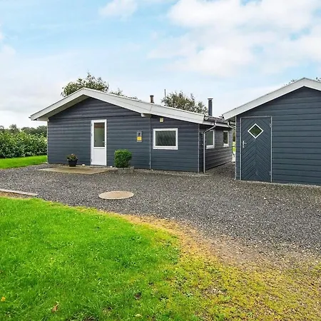 Semesterbostad Three-bedroom Holiday In 2